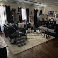 erika elkhalide's room