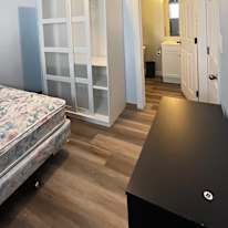 Meng Qiong Huang's room