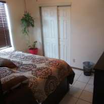 Andres's room