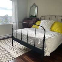 Maryam Shalalvand's room