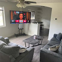 Mo's room