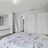 Ola's room