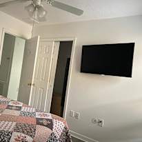 Laura Mateus's room