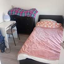 Alicia's room