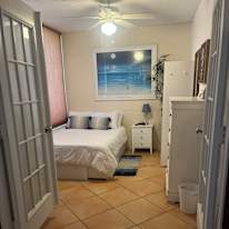 Amy B Amodeo's room