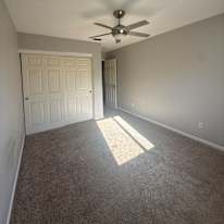 LuxeRealestate's room