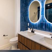 Wenqi Zhou's room