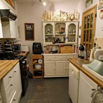 andrew fry's room