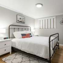 Scarlett's room