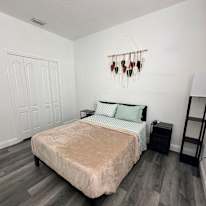 Mauricio's room
