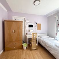 See's room