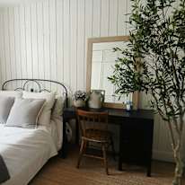 DanielleJ's room