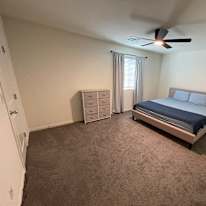 Suavek's room