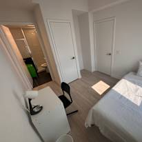 Housingfouryou's room