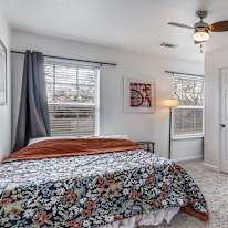 Magali A.'s room