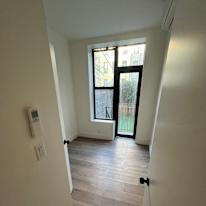 Jo's room