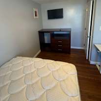 Howard's room