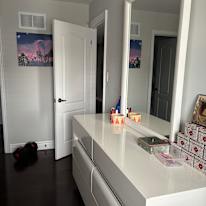 Tharmini T's room
