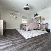 Elle's room
