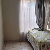 Zi's room