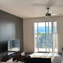 EIHerub's room