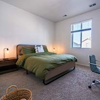 Christina N.'s room