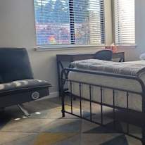 Carlos's room