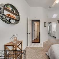 kee wook han's room