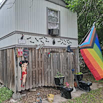 Randy's room
