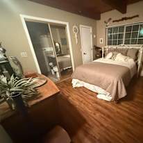 allison tune's room