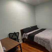 DAN MAK's room