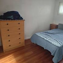 Burbank Room's room