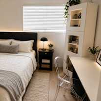 Marie C's room