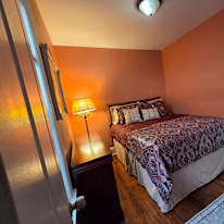 Traci's room