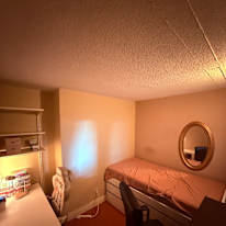 Melinda Liu's room