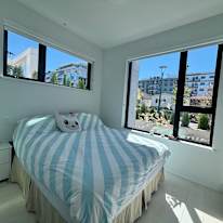 Parastesh's room