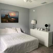 Laura Mateus's room