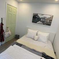 Zineb's room