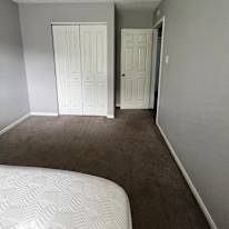 VENEISHA's room