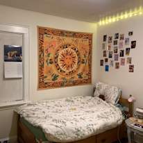 jaz's room