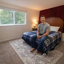 Leslie's room