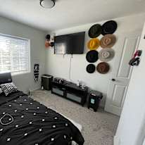 Guess's room