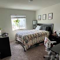 Jocelyn Loomis's room