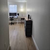 Carlos's room