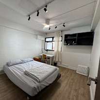i.social.withthis's room