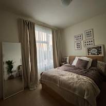 Samantha's room