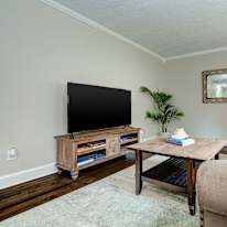 Thomas's room