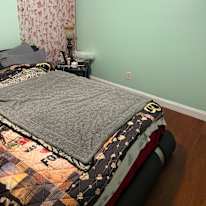 andi G korcari's room