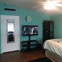 john's room