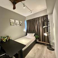 Claudia's room